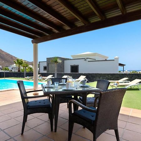 Villa Los Dragos Playa Blanca  Exteriér fotografie