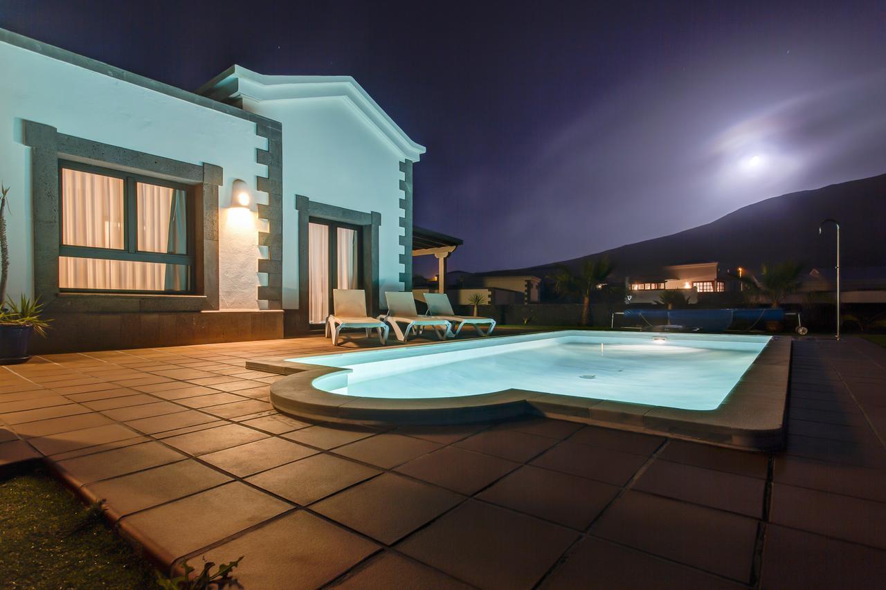 Villa Los Dragos Playa Blanca  Exteriér fotografie