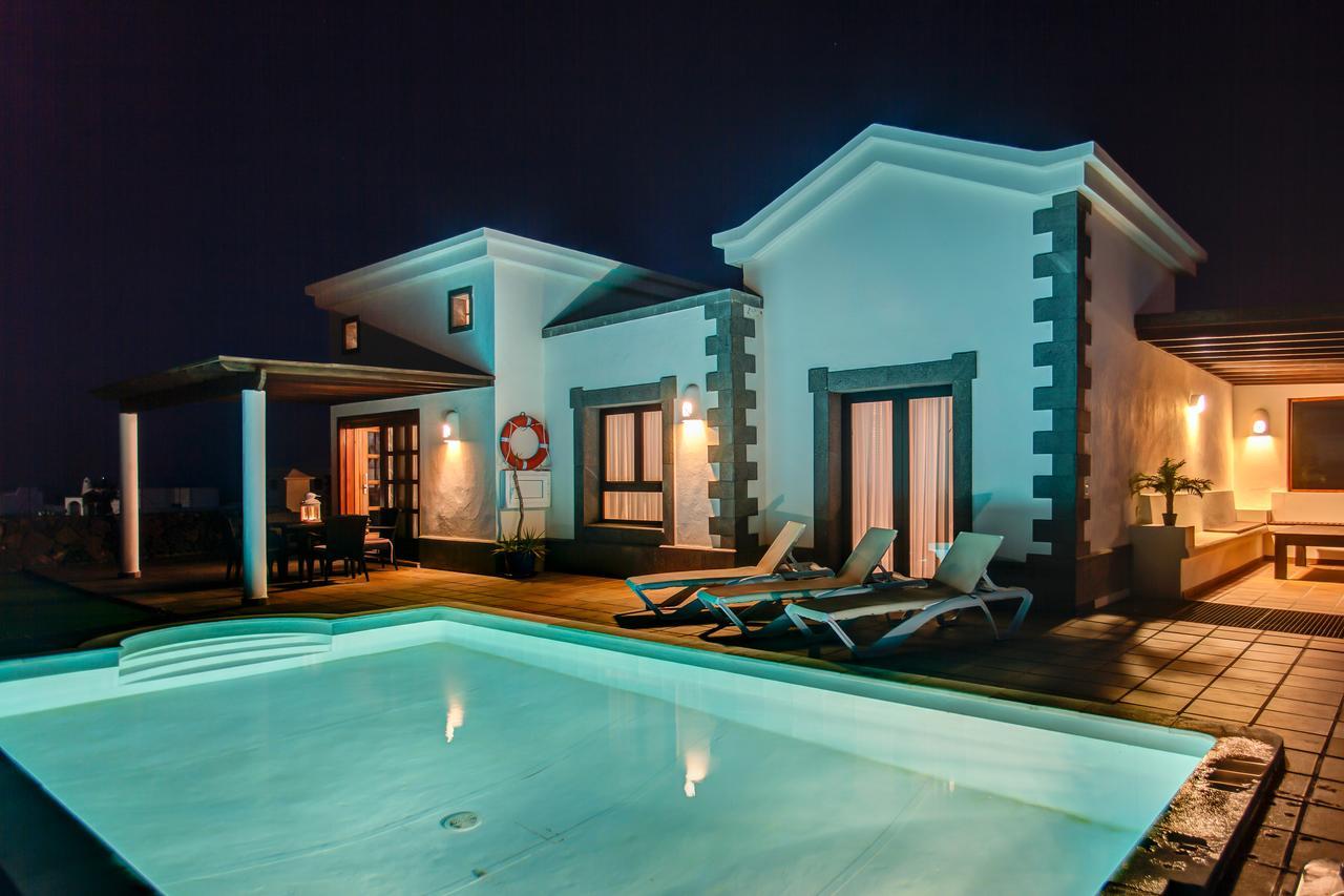 Villa Los Dragos Playa Blanca  Exteriér fotografie